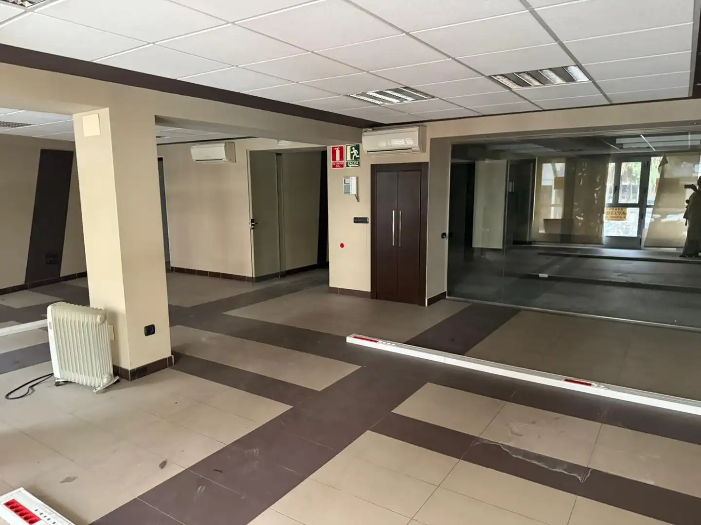 Office space with lift to rent in Centro
