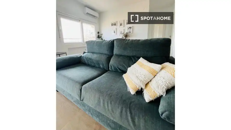 Sala d'estar de Apartament per a compartir en Alicante / Alacant amb Aire condicionat, Terrassa i Moblat