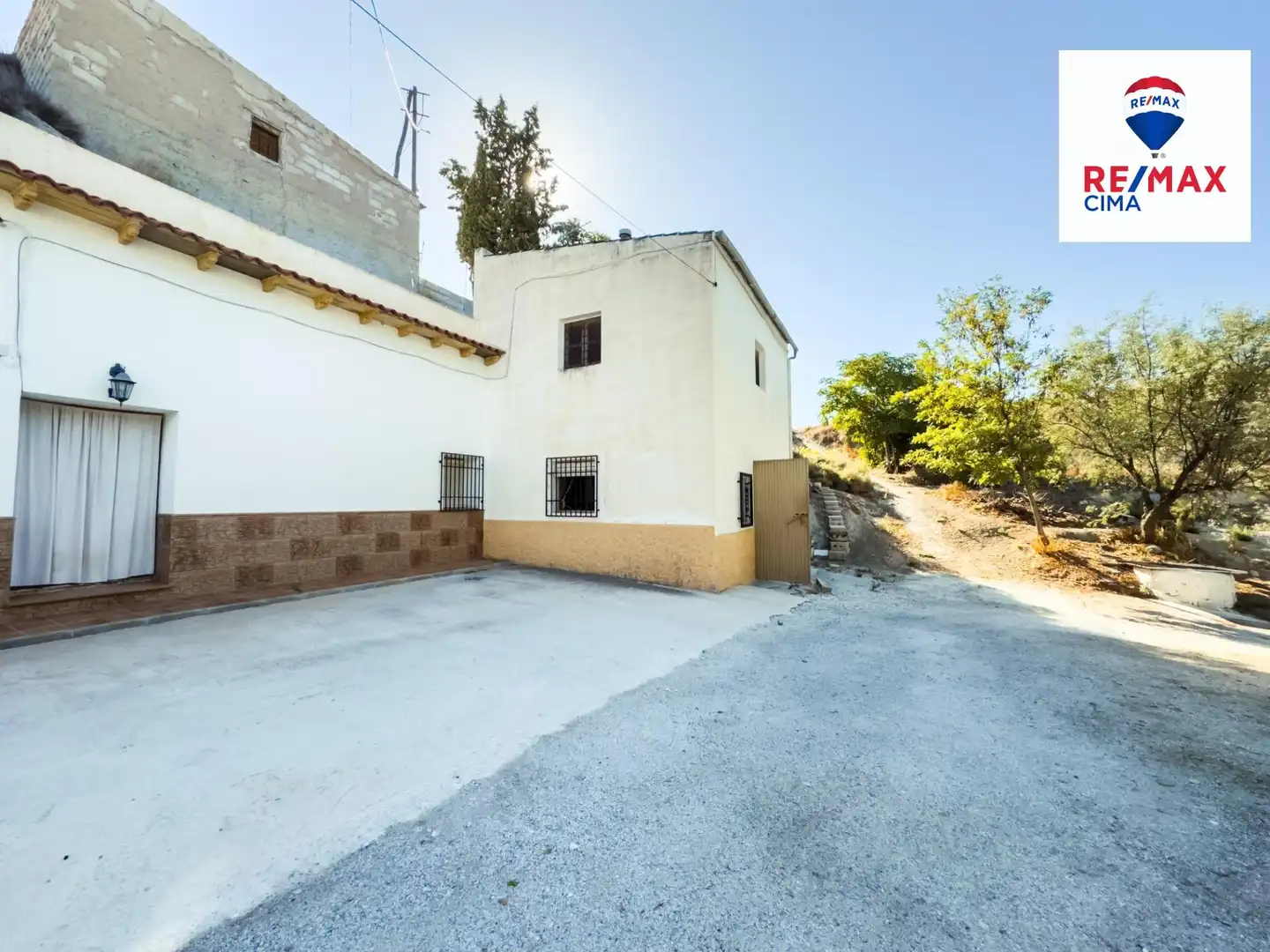Vista exterior de Finca rústica en venda en Benamaurel amb Jardí privat, Terrassa i Traster