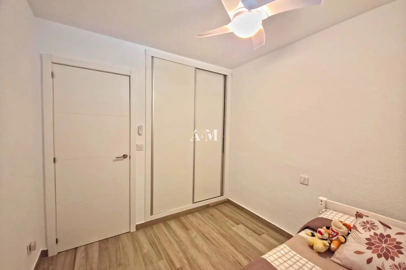 Bedroom of Flat for rent in Torrevieja  with Air Conditioner, Heating and Terrace