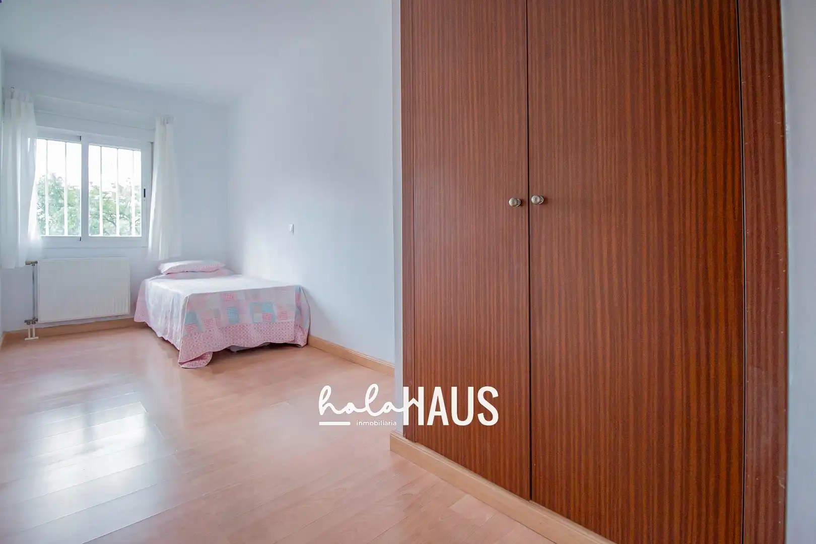 Bedroom of Flat for sale in Madrid  with Air Conditioner, Heating and Storage room