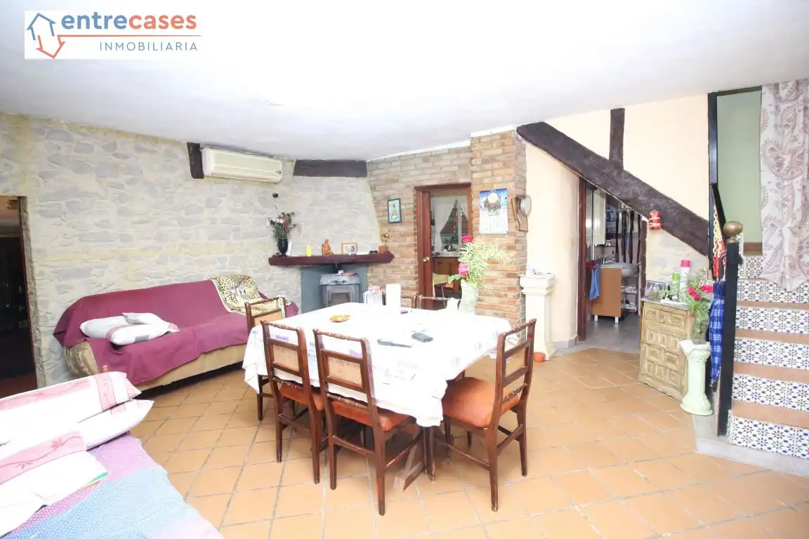Houses for sale in Corinto - Almarda