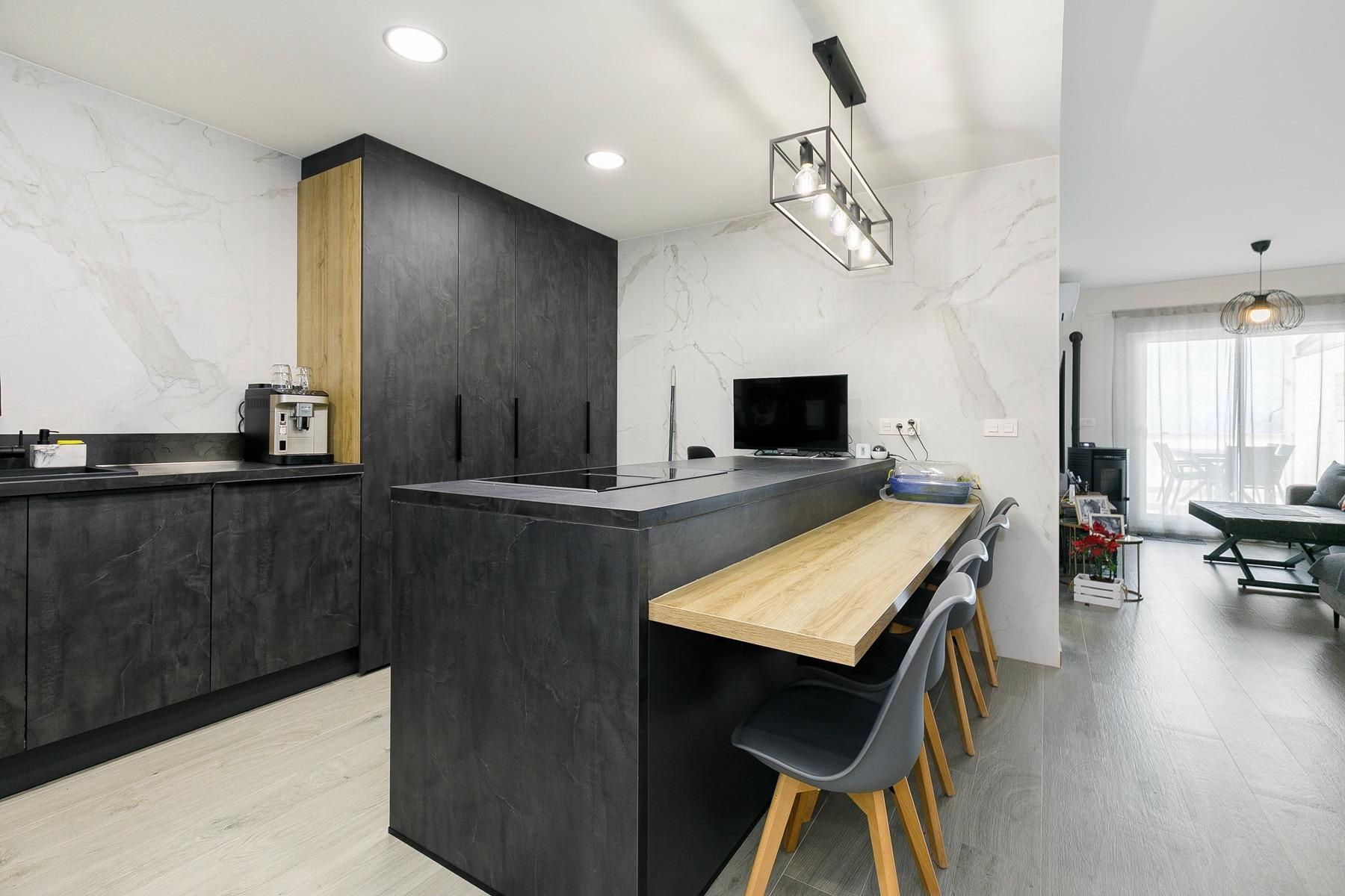 Cocina de Ático en venta en Jun con Aire acondicionado, Calefacción y Jardín privado