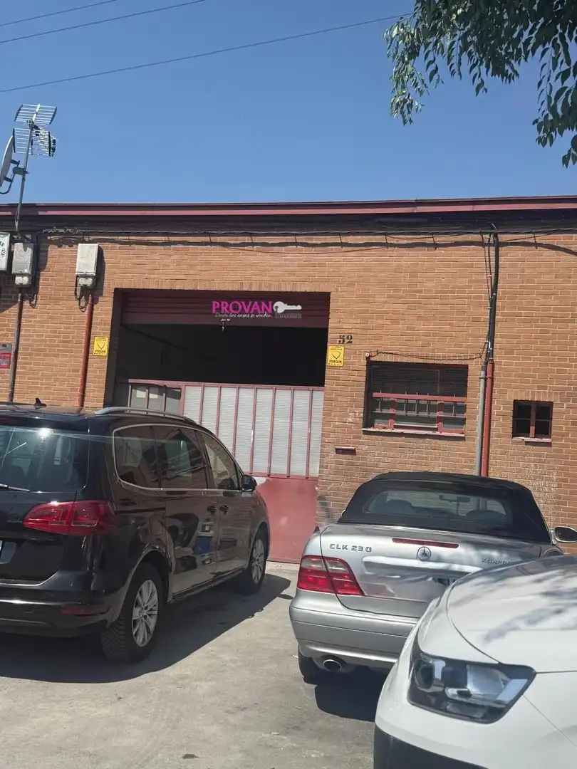 Nave industrial en venta en Alcalá de Henares