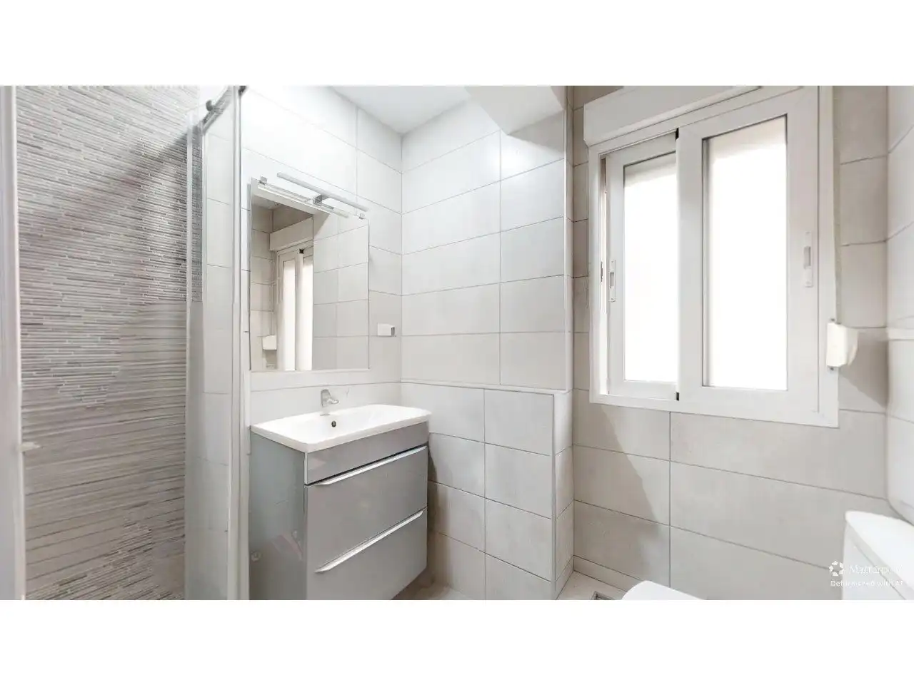 Bathroom of Flat for sale in Torrent  with Air Conditioner, Private garden and Balcony