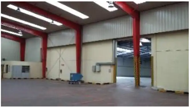 Vista exterior de Nave industrial en venta en Oviedo 