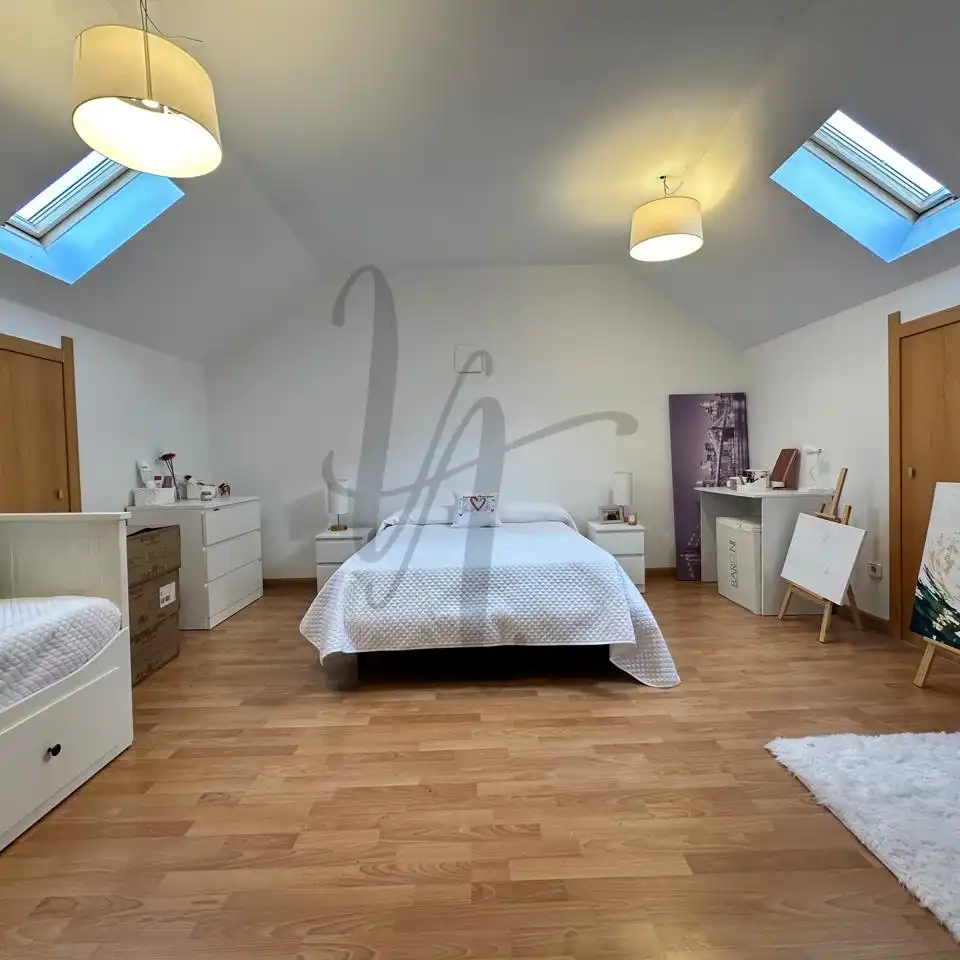 Casa aparellada amb piscina de lloguer a Calle San Martín, imagen 29