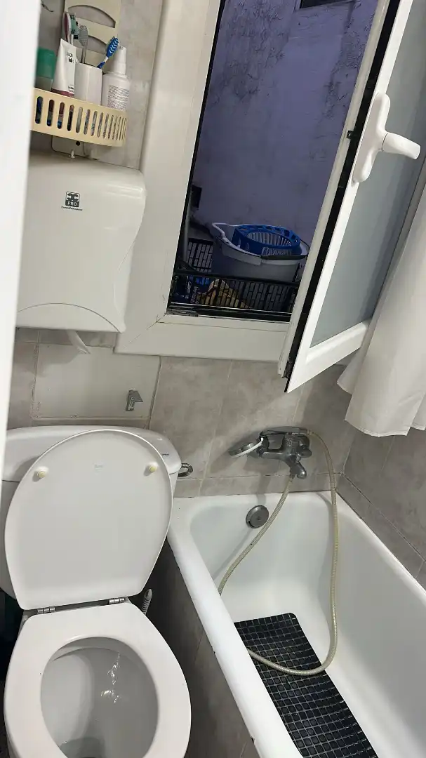 Badezimmer von Wohnung zum Verkauf in L'Hospitalet de Llobregat mit Möbliert