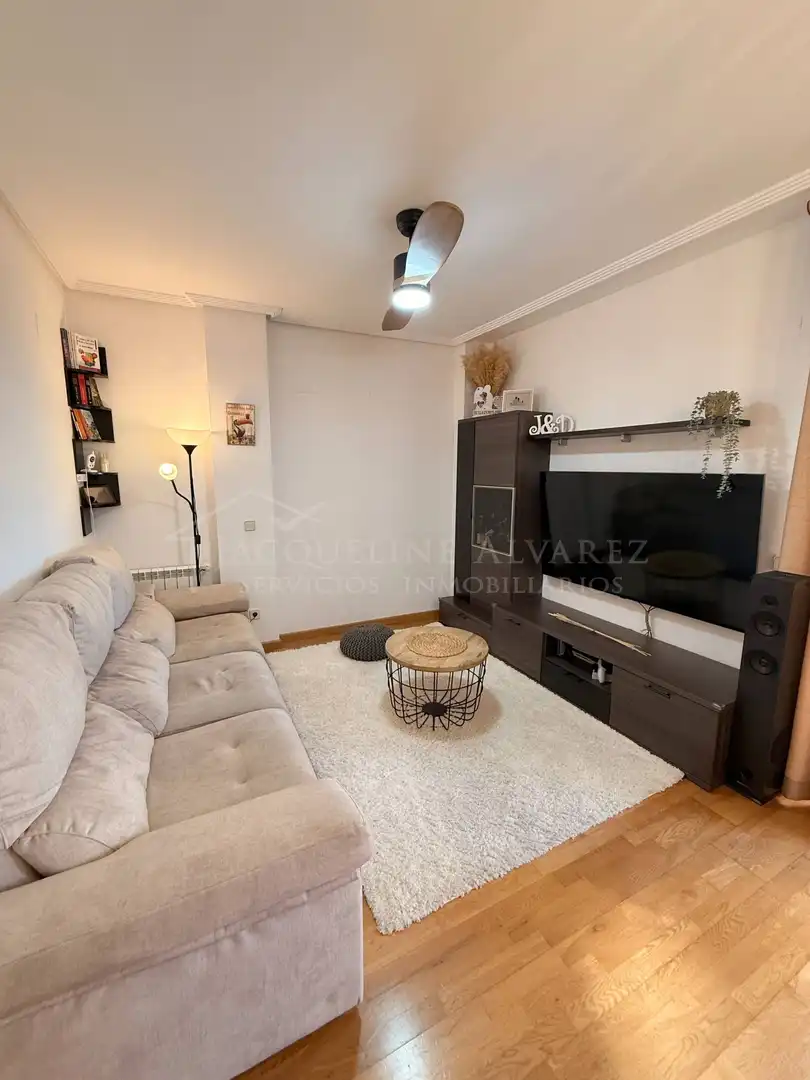 Sala de estar de Ático en venta en Parla con Aire acondicionado, Calefacción y Terraza