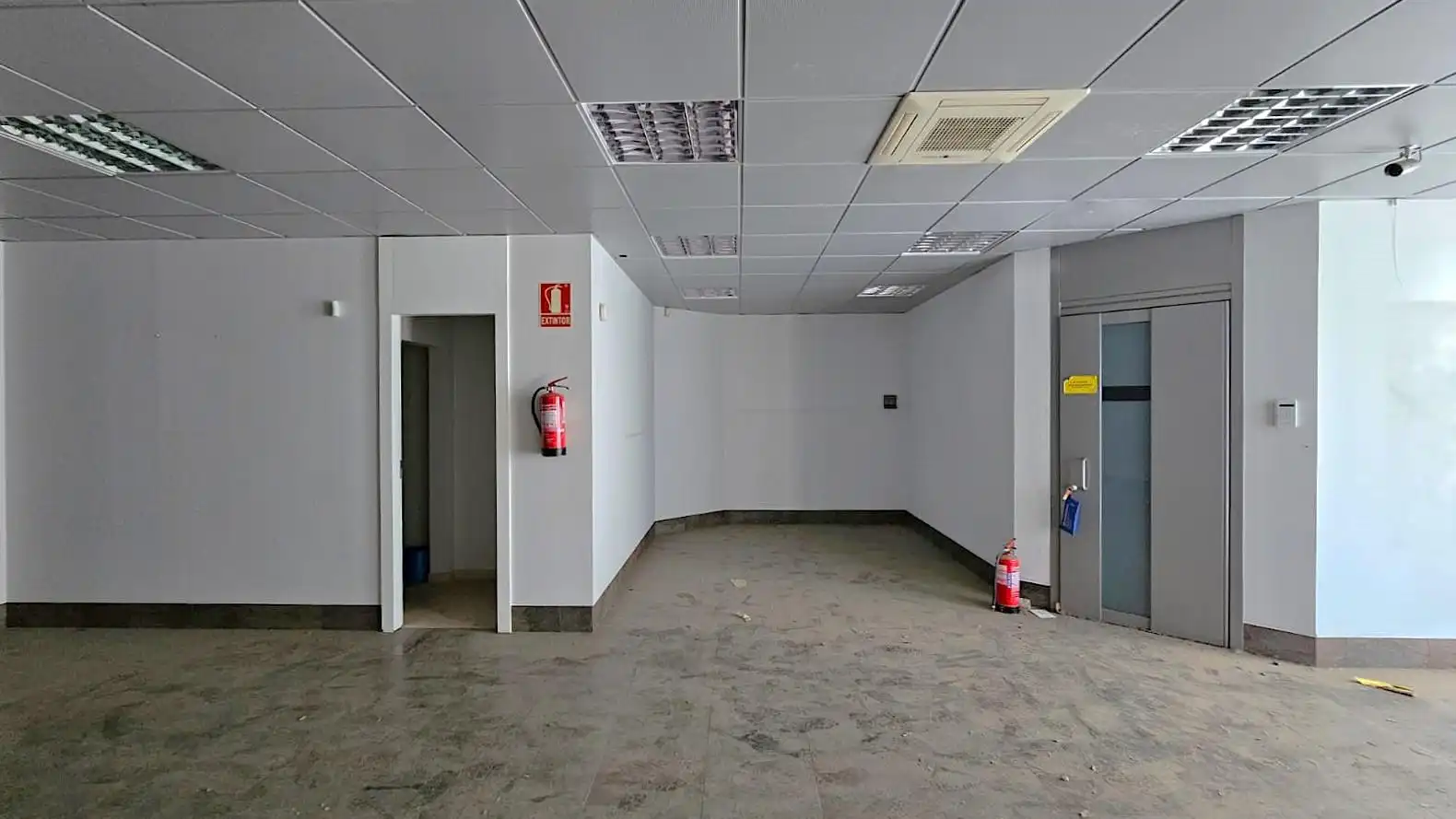 Local commercial à louer à Doctor Ferran 9, imagen 4