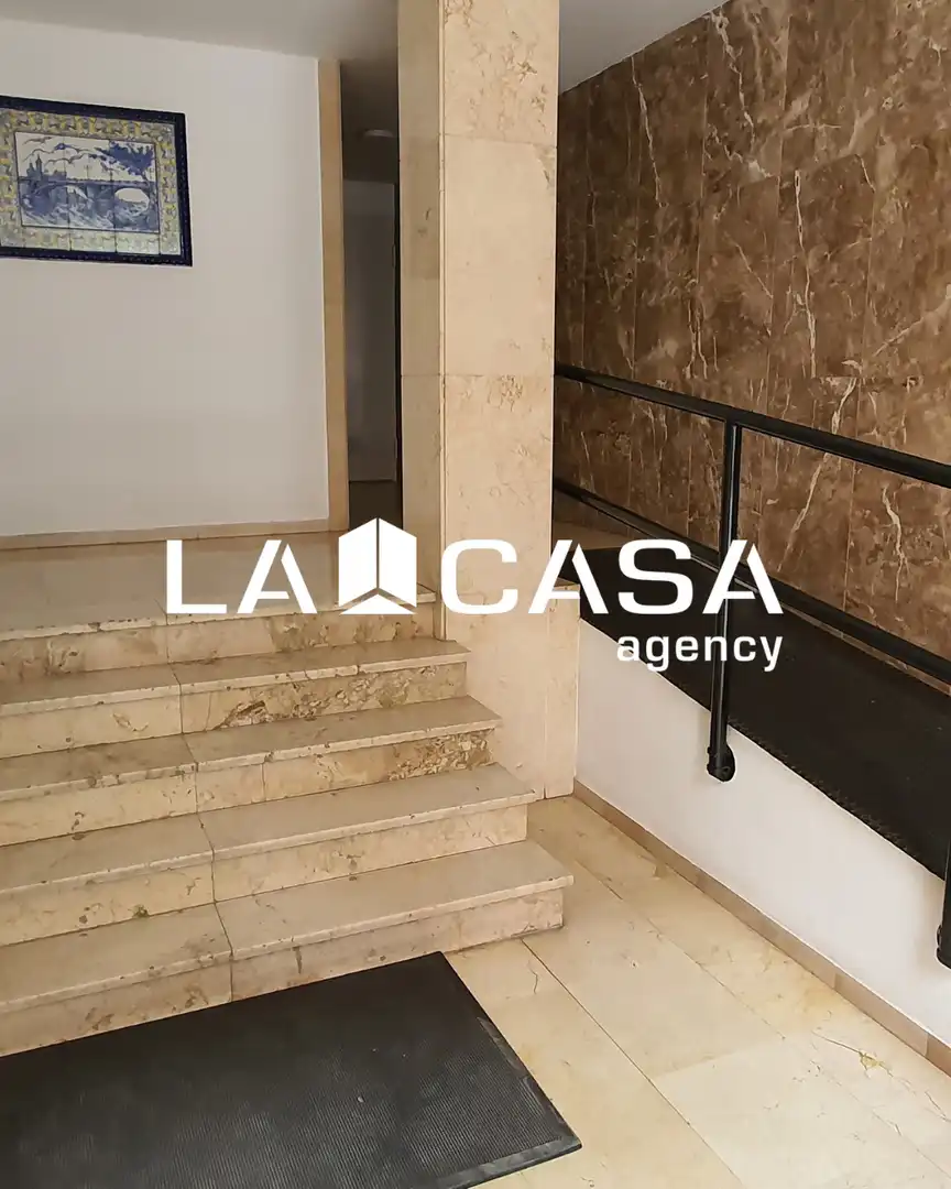 Flat for sale in Sevilla  with Terrace and Storage room