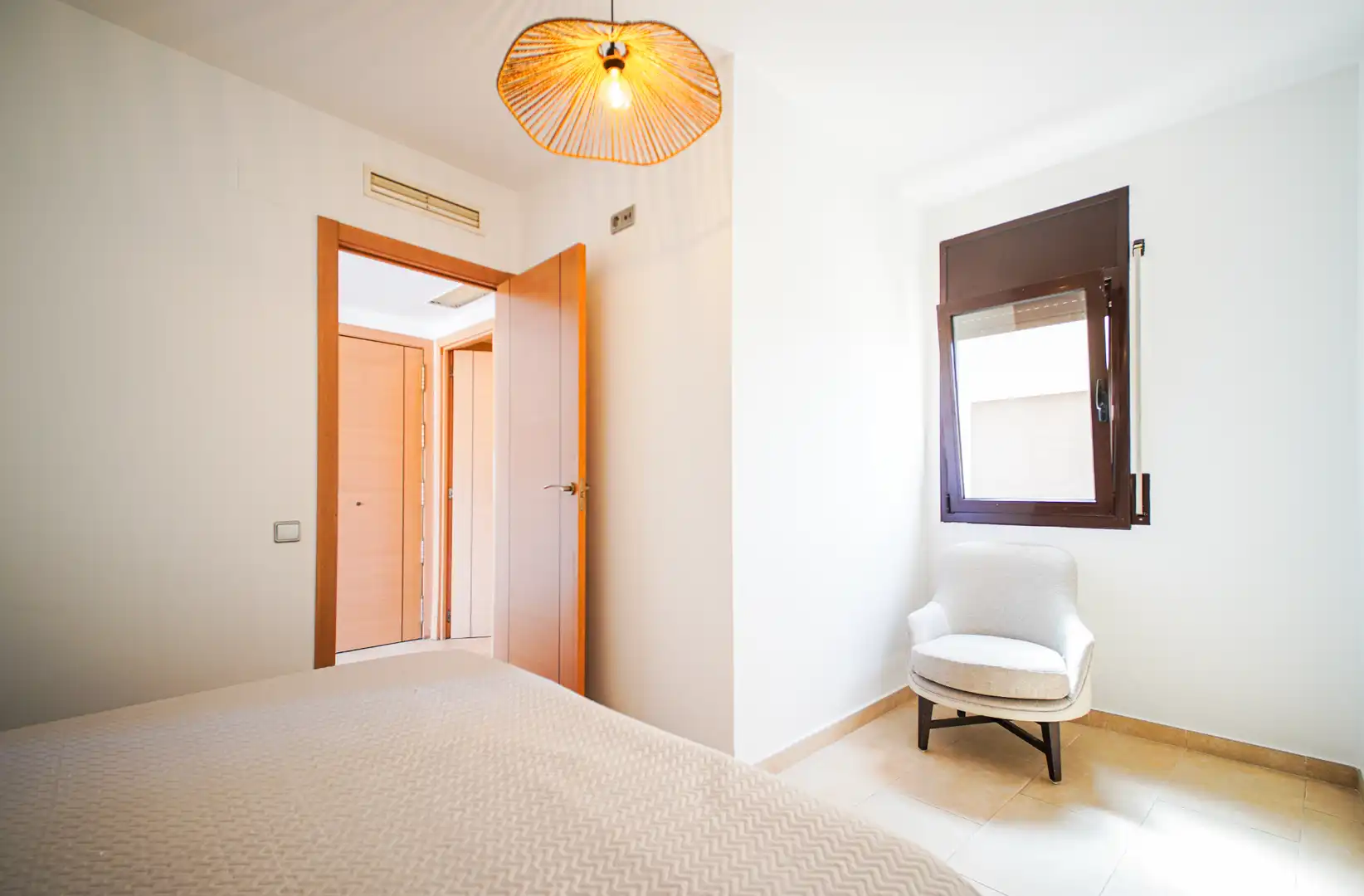 Habitación de Ático en venta en El Vendrell con Aire acondicionado, Calefacción y Terraza