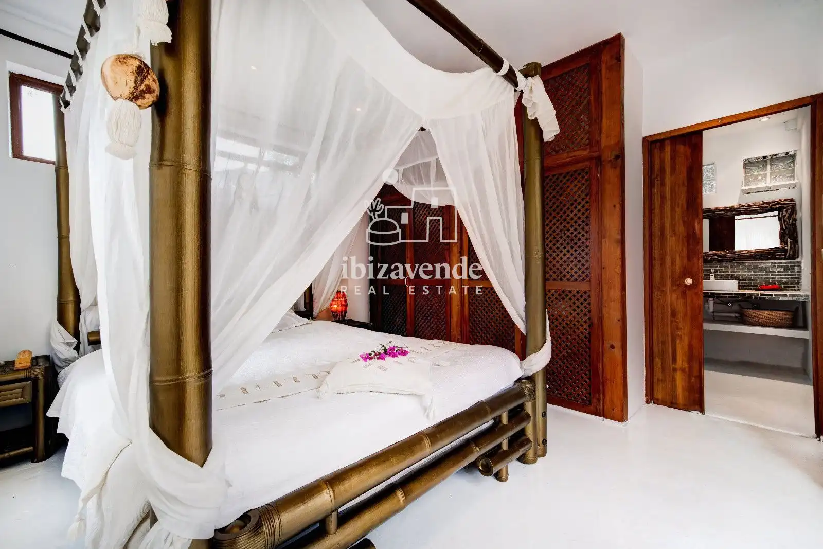 Bedroom of Houses for sale in Santa Eulària des Riu  with Air Conditioner, Private garden and Terrace