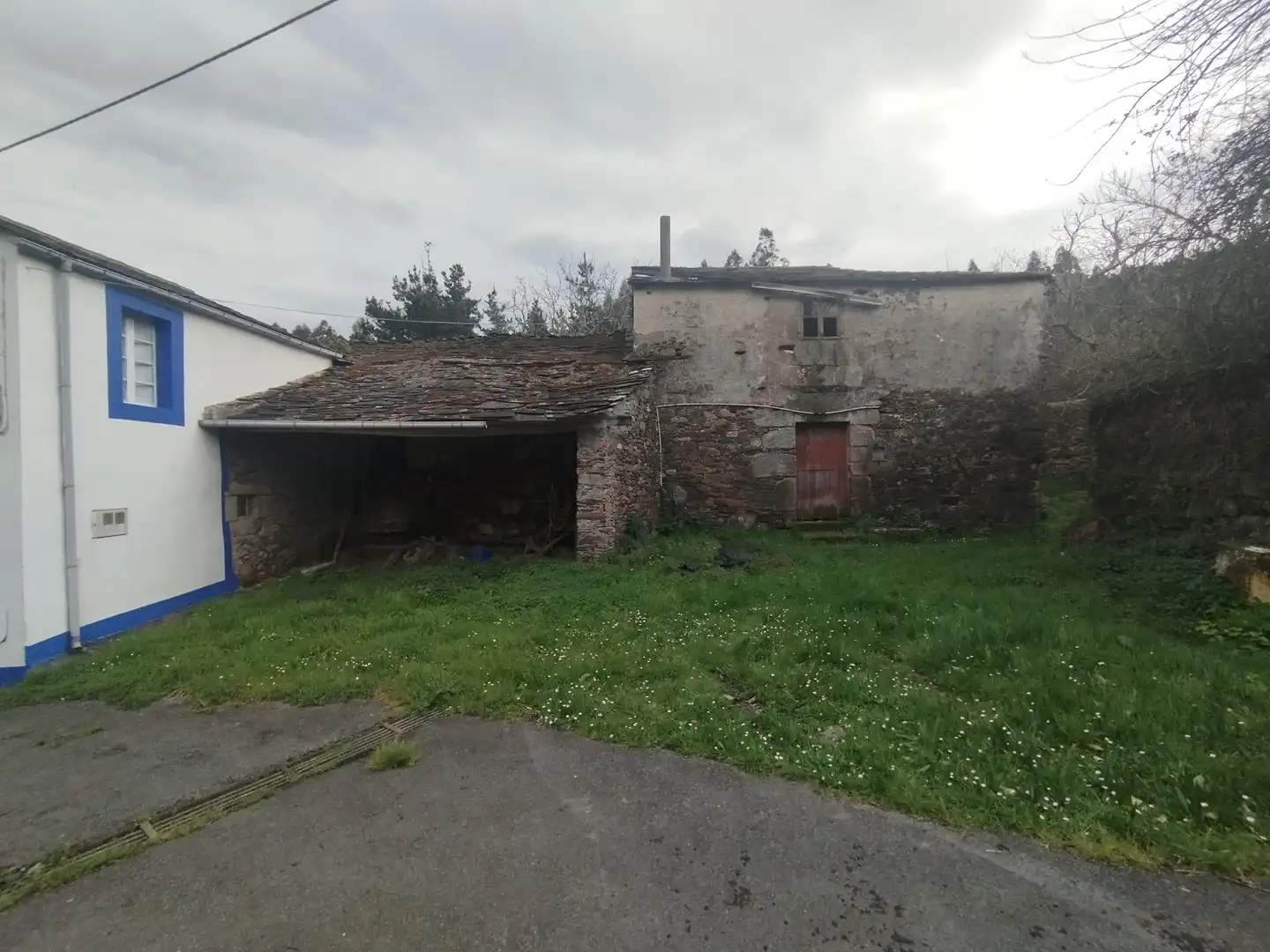 Country house with garden for sale in Ourol, imagen 2