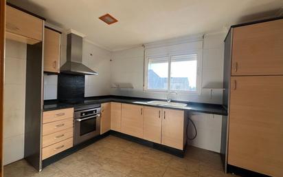 Kitchen of Flat for sale in Villanueva de Castellón  with Oven and Balcony