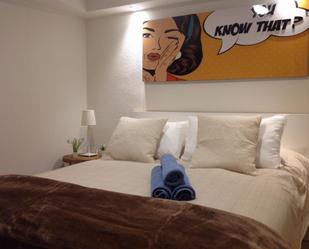 Dormitori de Apartament de lloguer en Salamanca Capital amb Aire condicionat