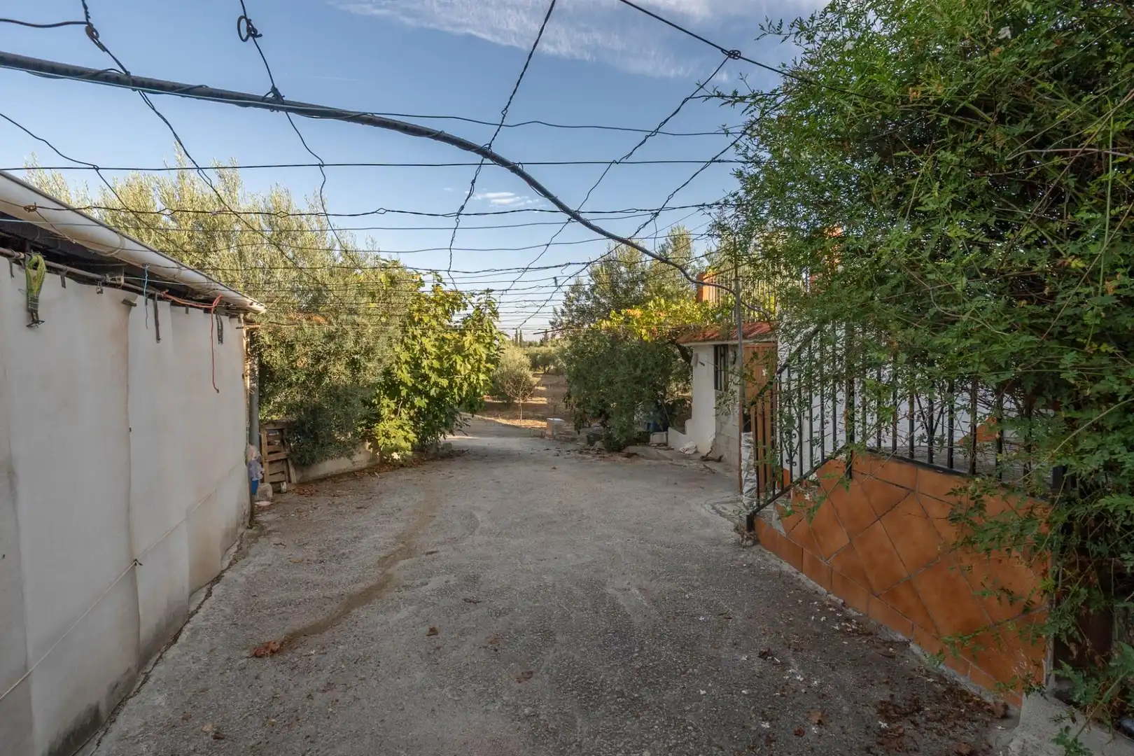 Außenansicht von Country house zum Verkauf in Las Gabias mit Privatgarten, Terrasse und Abstellraum