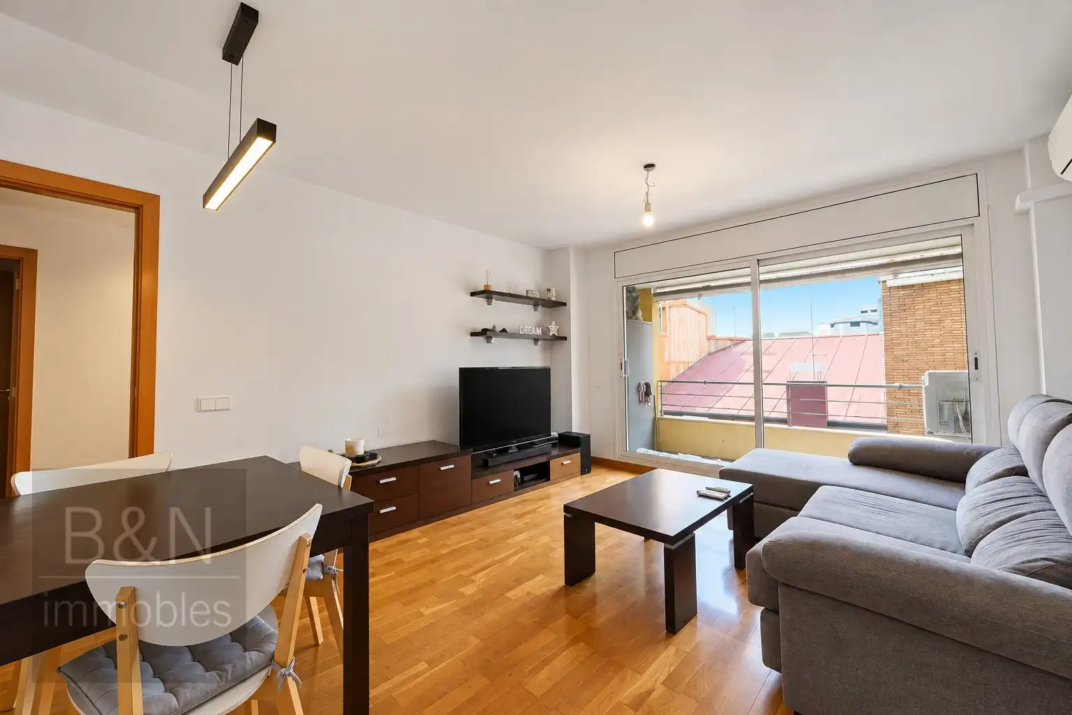 Flat with terrace for sale in Nord-oest, imagen 4
