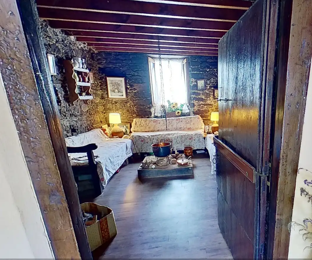Sala de estar de Finca rústica en venta en Tineo con Jardín privado, Parquet y Terraza