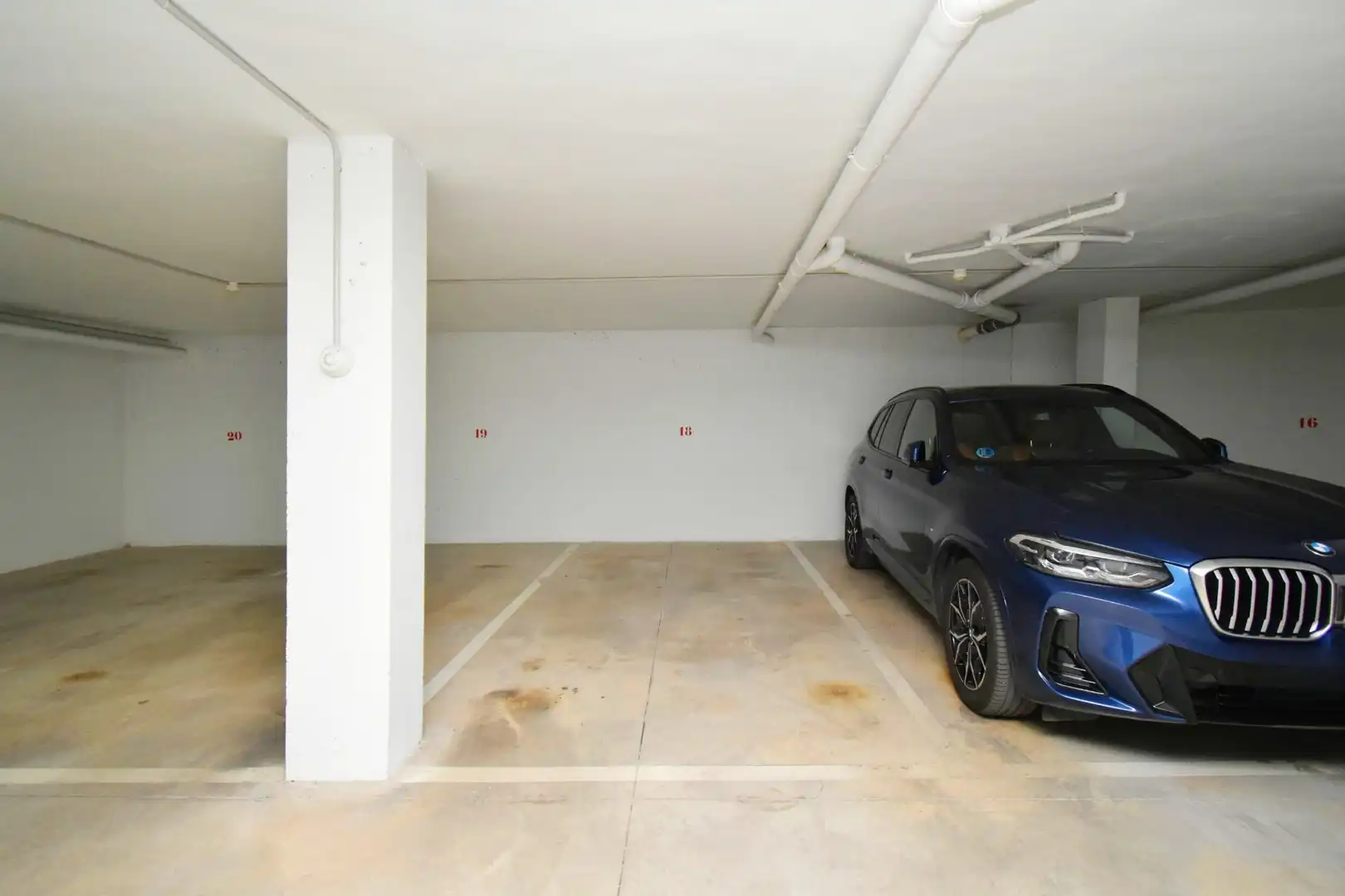 Parkplatz von Wohnung zum Verkauf in El Ejido mit Klimaanlage, Terrasse und Abstellraum
