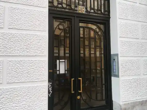 Exterior view of Flat for sale in  Madrid Capital  with Air Conditioner