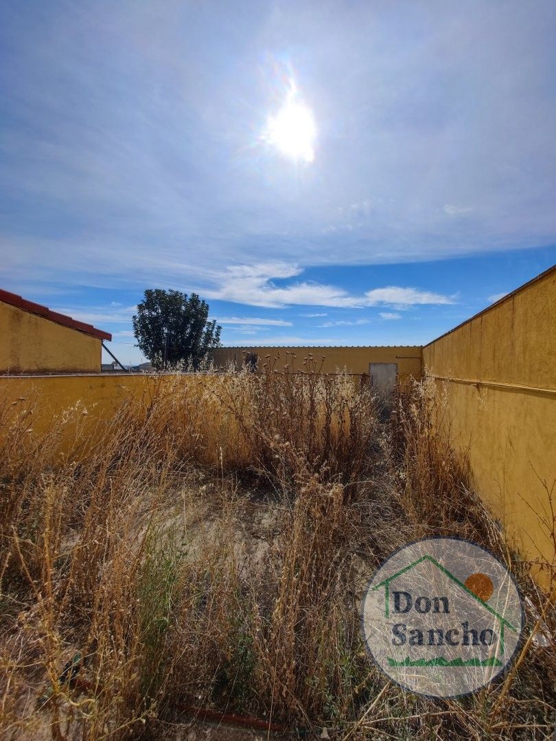 Single-family semi-detached for sale in Pozaldez  with Heating