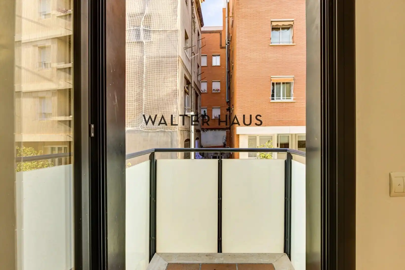 Balcony of Houses for sale in Barcelona  with Air Conditioner, Heating and Terrace