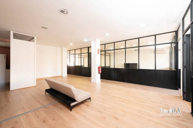 Oficina en Alquiler en Calle de Alejandro Villegas en Canillas