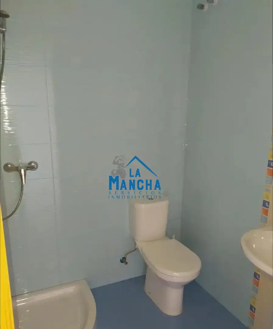 Bathroom of Flat for sale in Madrigueras  with Heating, Terrace and Balcony