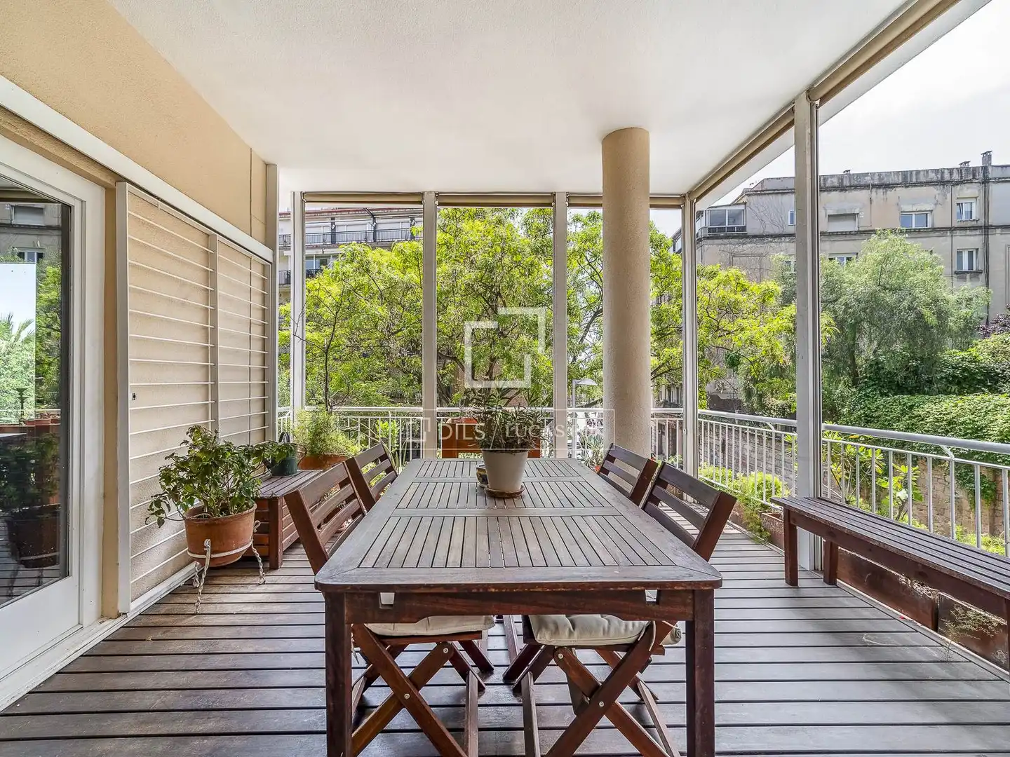 Terrasse von Wohnung zum Verkauf in Barcelona mit Klimaanlage, Heizung und Privatgarten