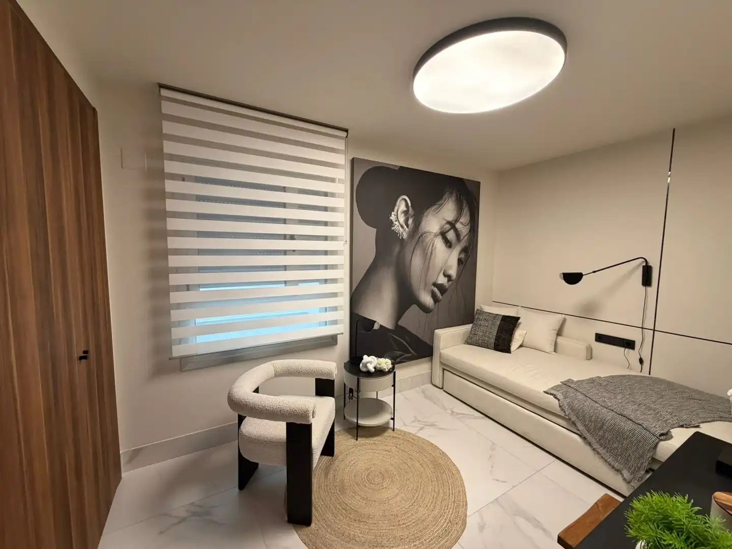 Sala d'estar de Apartament de lloguer en Marbella amb Aire condicionat, Terrassa i Piscina