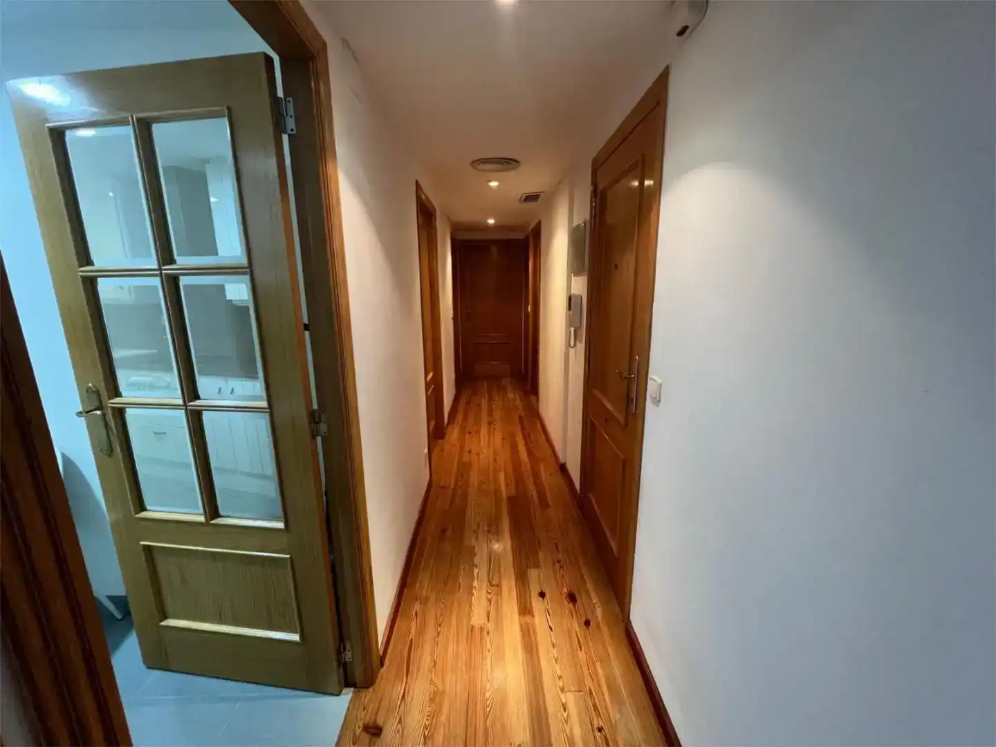 Wohnung zur Miete in  Valencia Capital mit Klimaanlage und Balkon