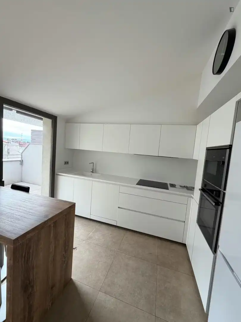 Room in Centre