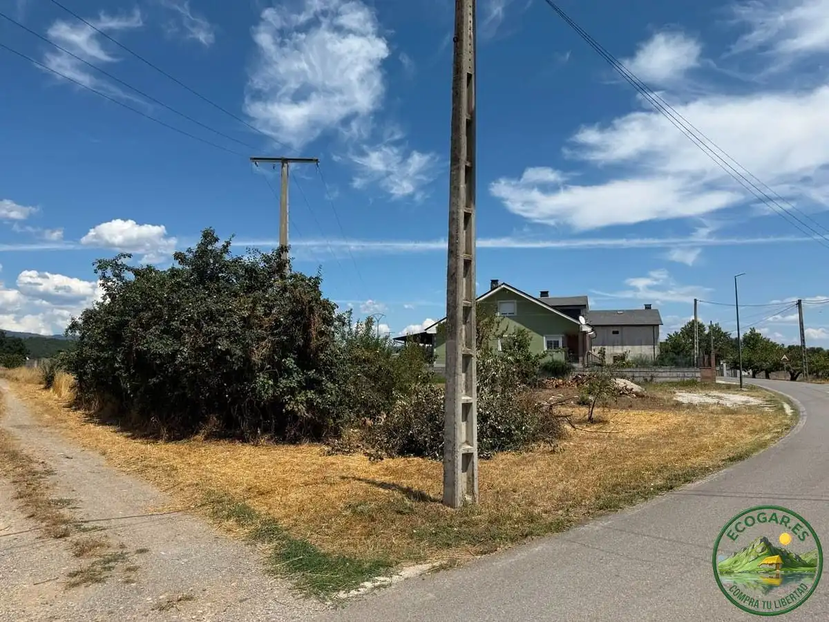 Terreno residencial en venta en Carracedelo, imagen 2