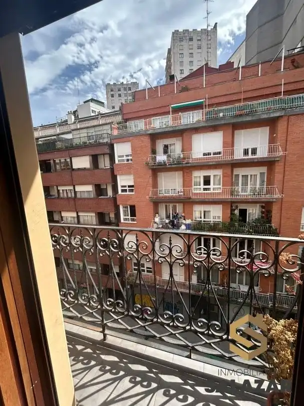 Balcony of Flat for rent in Bilbao   with Balcony