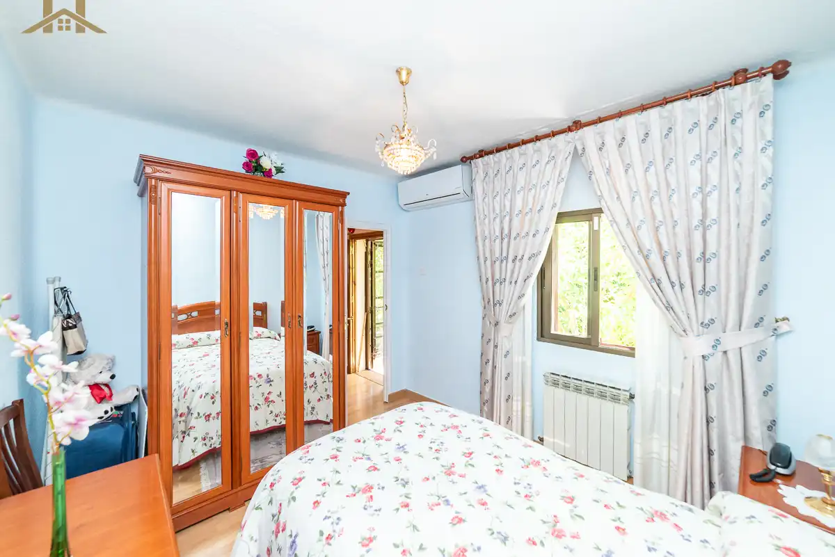 Habitación de Casa o chalet en venta en Pozuelo de Alarcón con Aire acondicionado, Calefacción y Jardín privado