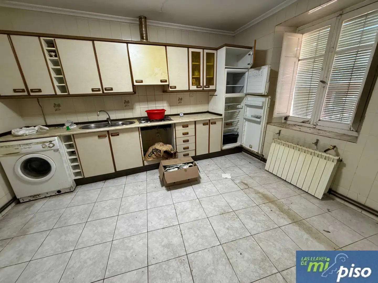 Cocina de Casa o chalet en venta en Nava del Rey con Calefacción, Jardín privado y Terraza