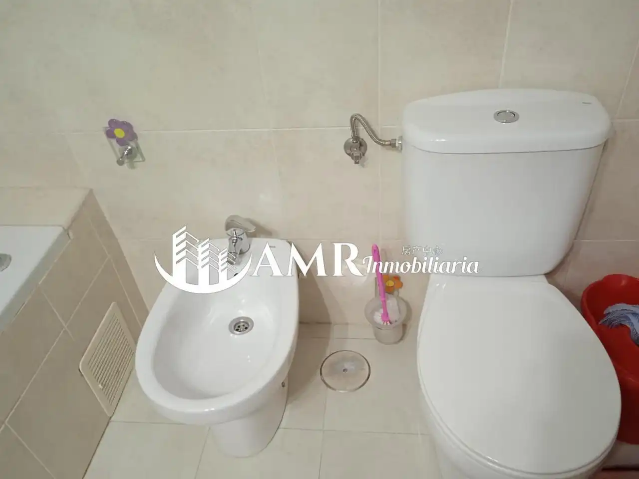 Baño de Piso en venta en Yeles con Aire acondicionado, Calefacción y Amueblado
