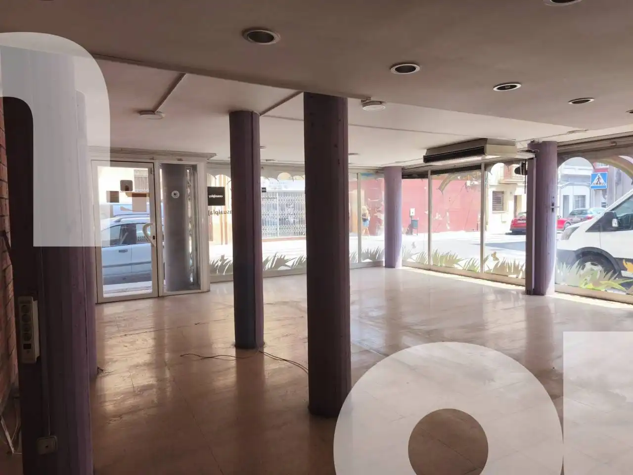 Gewerbefläche zum Verkauf in Calle Marti Grivé 4, imagen 4