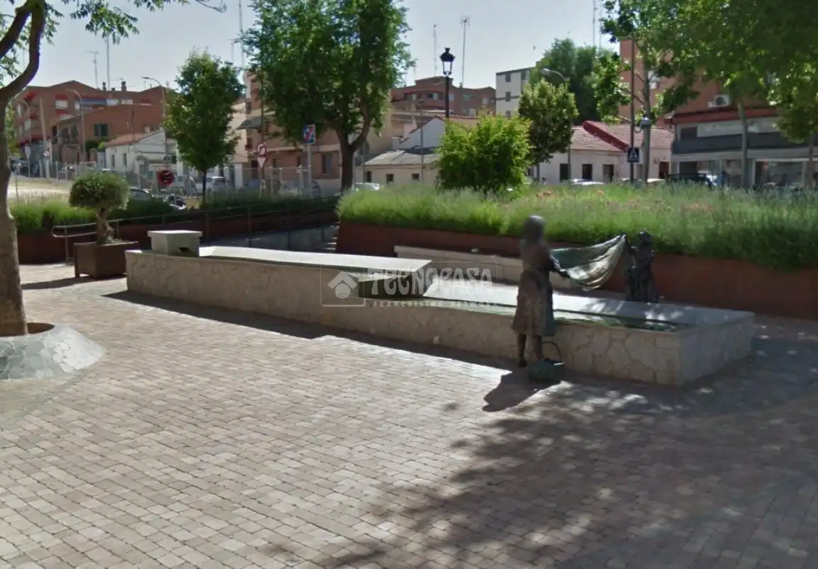 Vista exterior de Casa o xalet en venda en Móstoles