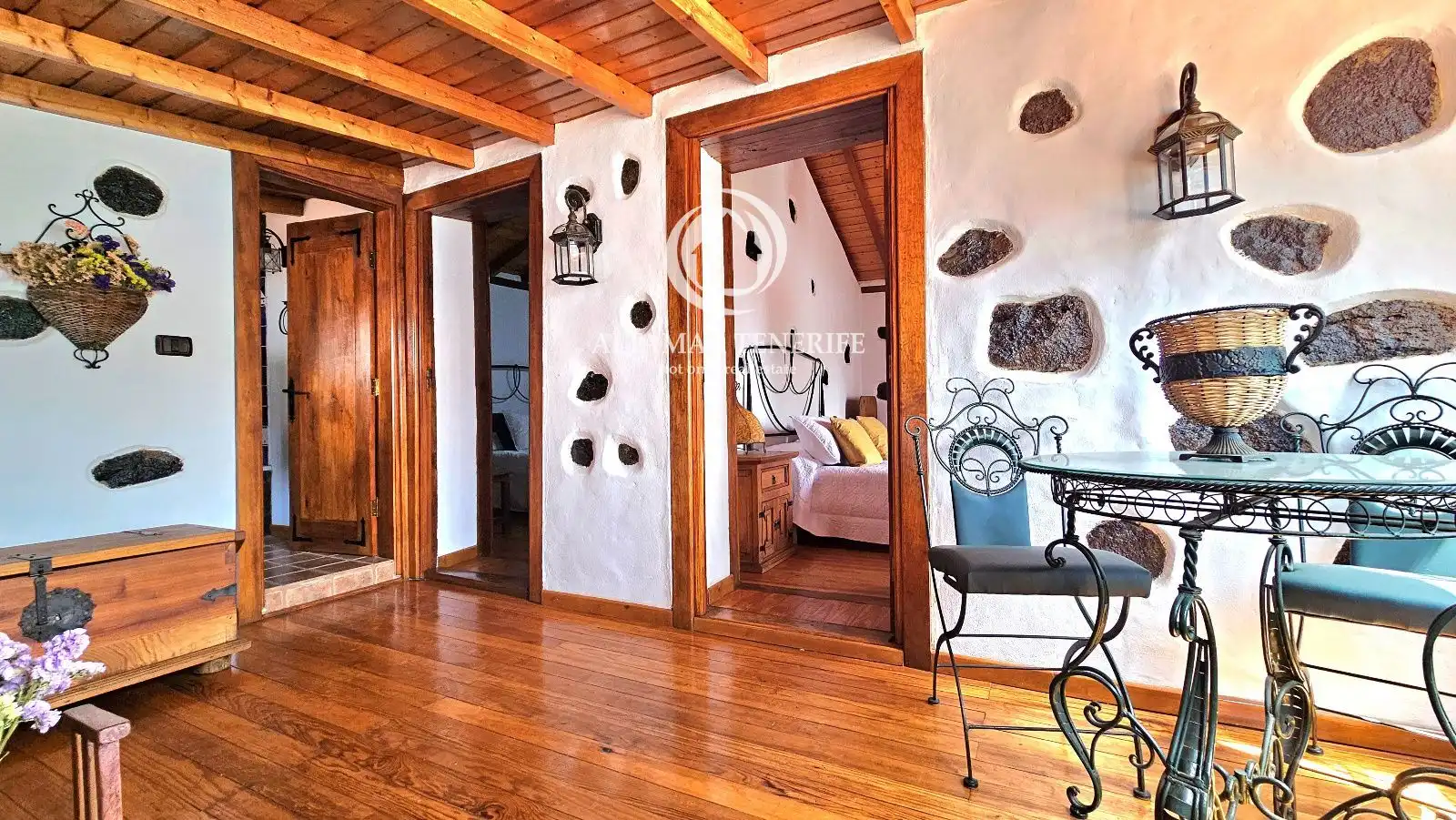Casa adosada en venta en Santiago del Teide con Terraza, Trastero y Amueblado