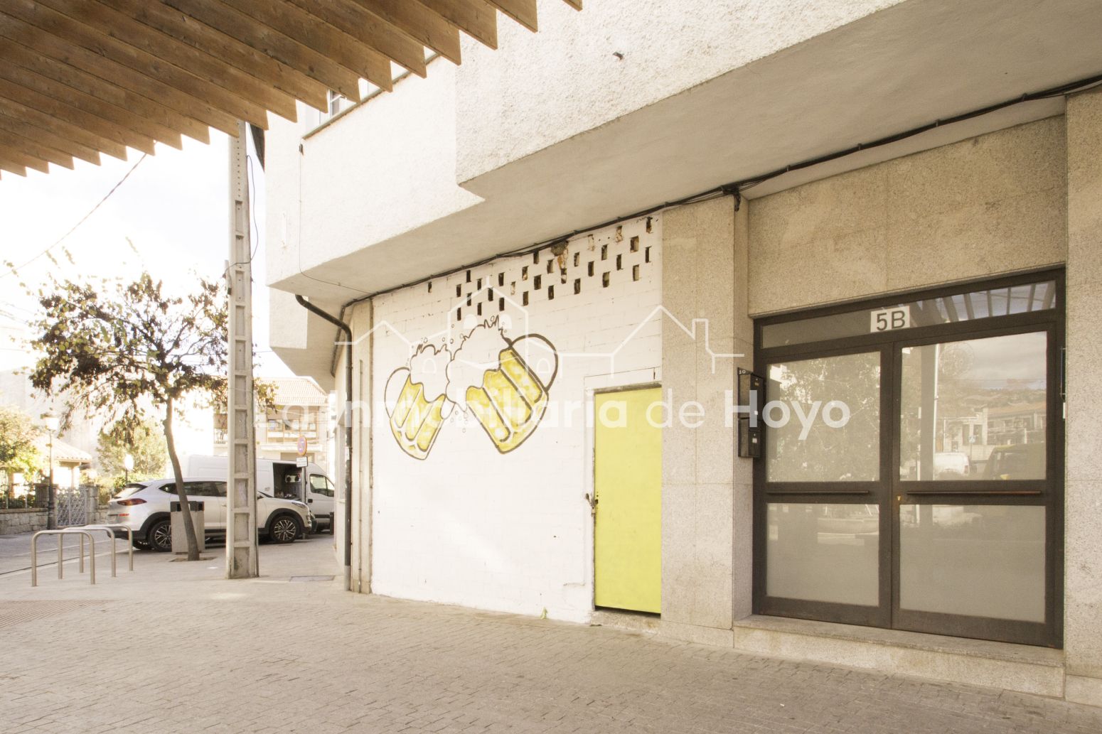 Exterior view of Premises for sale in Hoyo de Manzanares  with Terrace