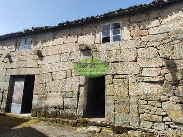 House with garden for sale in Allariz