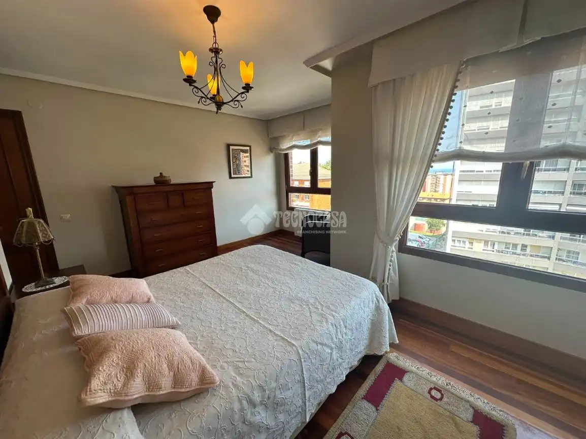 Bedroom of Flat for rent in Santander  with Heating