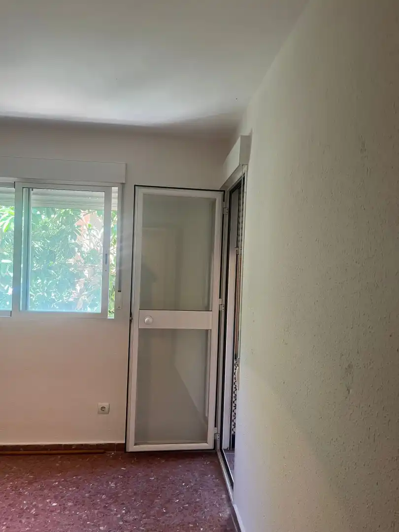 Wohnung zum Verkauf in Málaga mit Klimaanlage und Terrasse