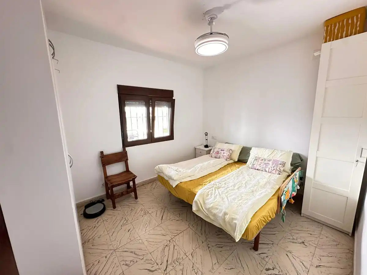 Habitación de Casa o chalet en venta en Almuñécar con Jardín privado, Terraza y Amueblado