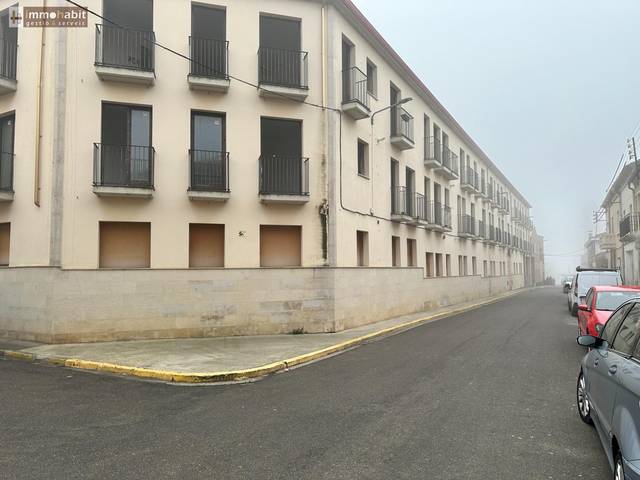 Edificio en Venta en Bell-lloc d'Urgell