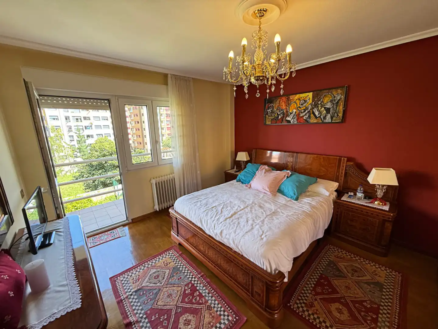 Habitación de Casa adosada en venta en Oviedo  con Calefacción, Jardín privado y Parquet