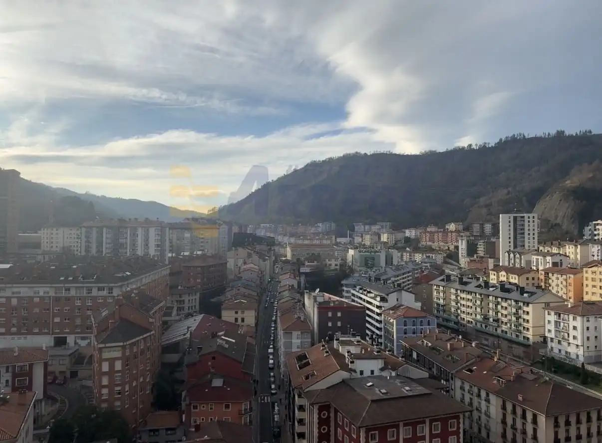 Vista exterior de Piso en venta en Eibar con Calefacción