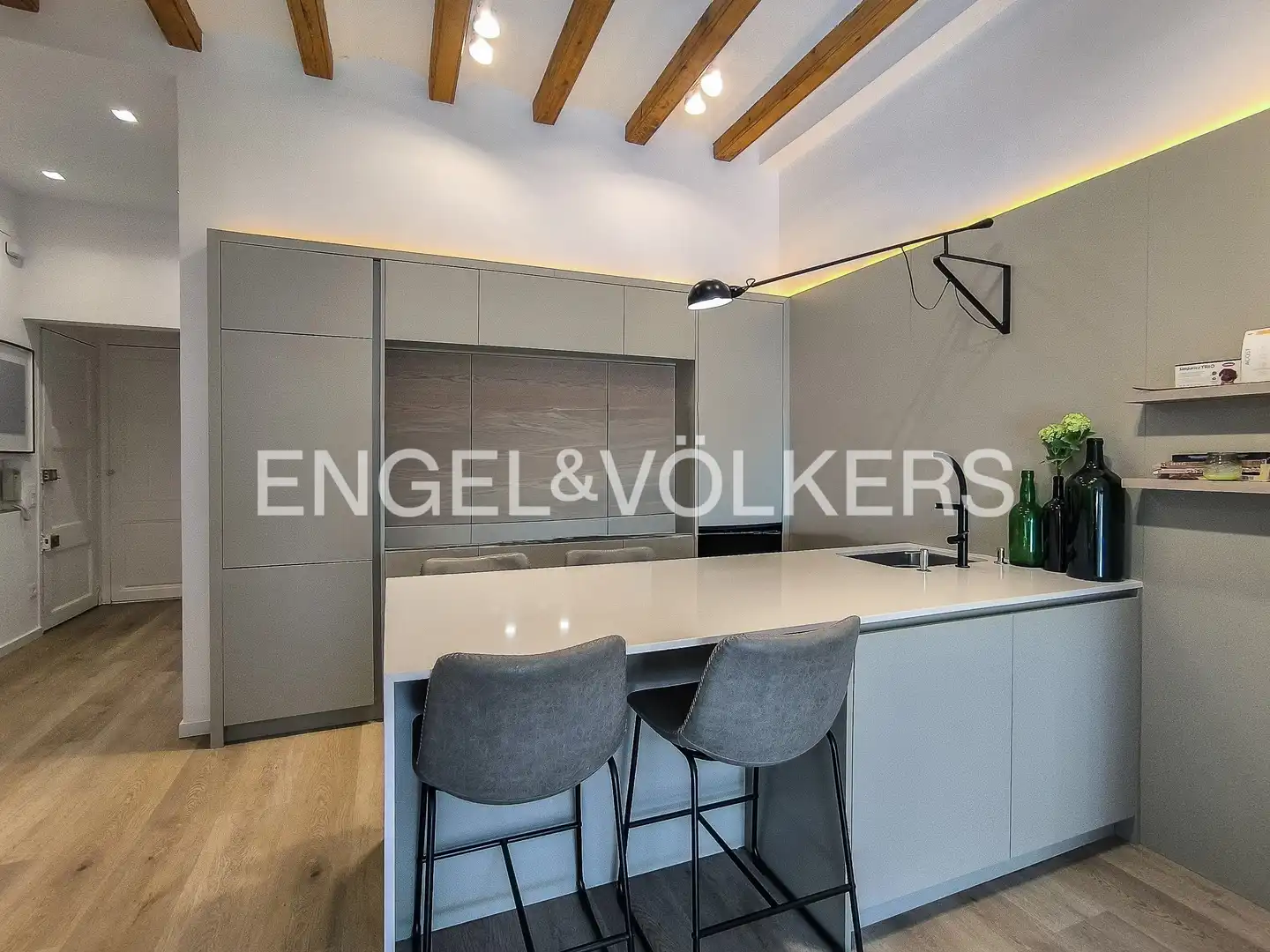 Cocina de Piso de alquiler en Barcelona con Aire acondicionado, Calefacción y Parquet